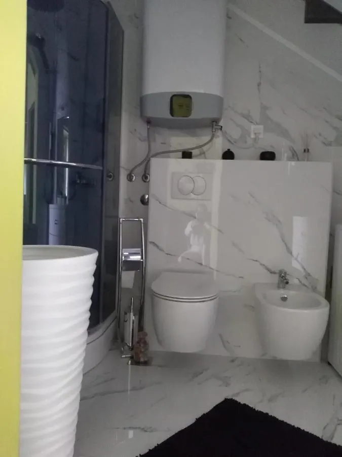 Luxury Apartments Kyara Centre Netflix سبليت